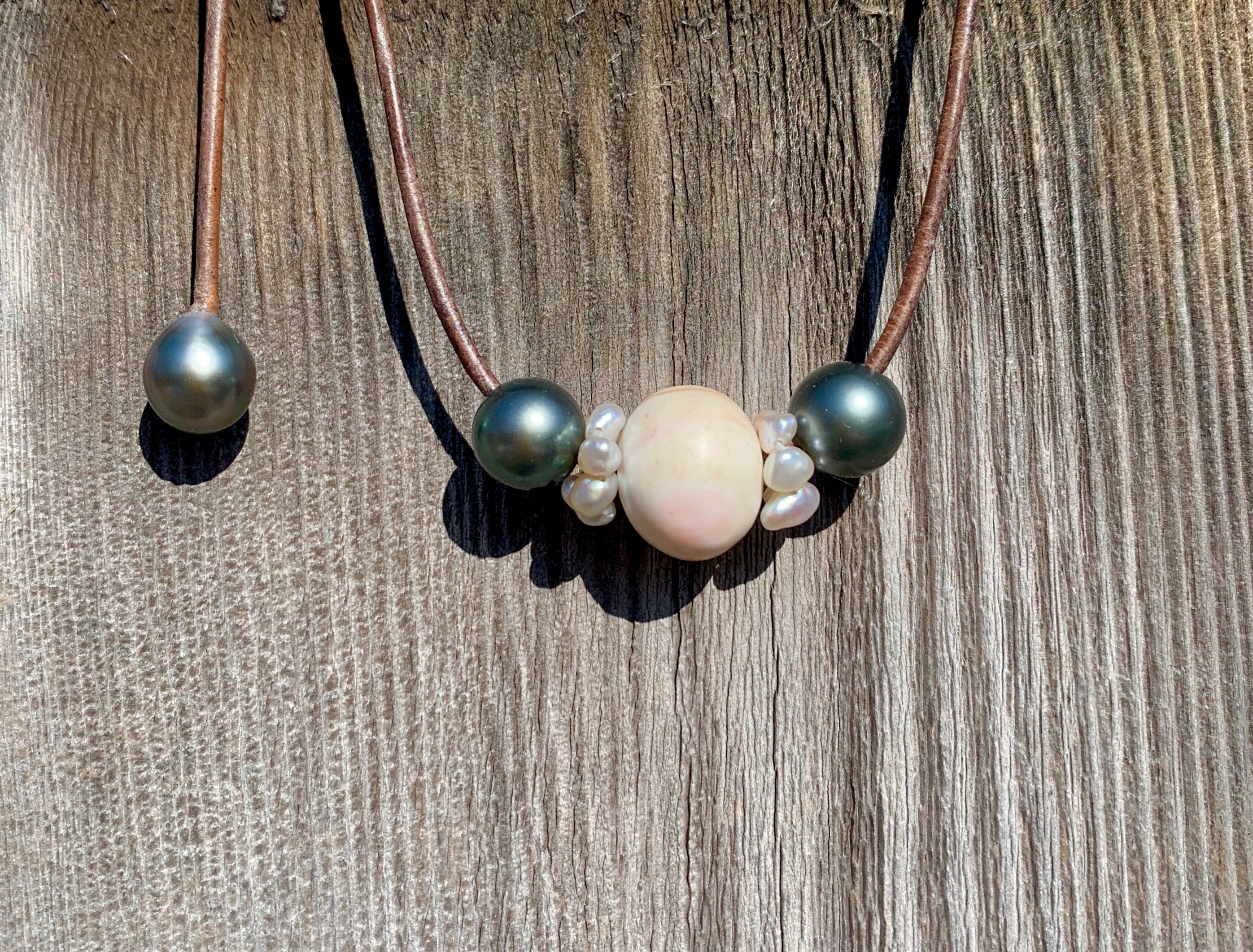 Tahitian Pearls & Queen Conch On Leather